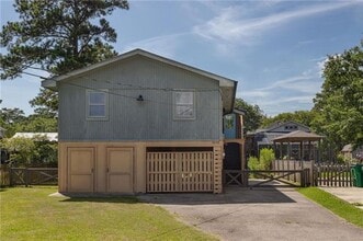 Building Photo - 3113 Bayou View Dr