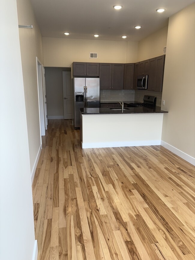 Photo - 1624 S Broad St Townhome