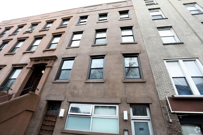 Building Photo - 512 Henry St