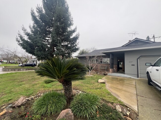 Photo - 2217 Madera Rd House