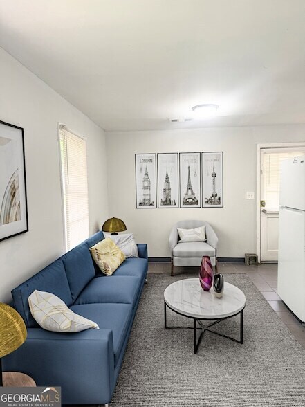 Foto del edificio - 5770 Satterfield Dr