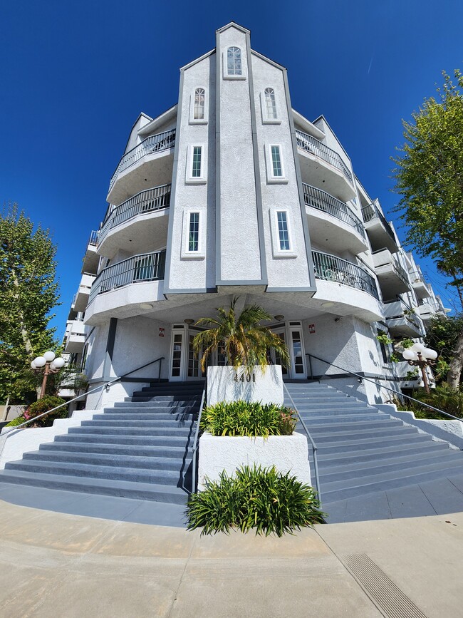 Building Photo - 4401 Sepulveda Blvd