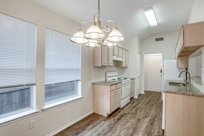 Building Photo - 737 Dema Lane