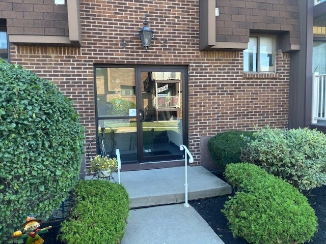Foto del edificio - 3952 Ridge Lea Rd