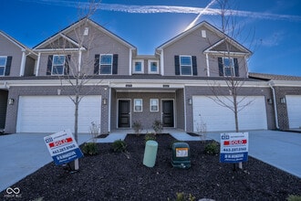 Building Photo - 6267 Wasco Dr