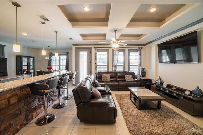 Foto del edificio - 4208 Stillwater Cove