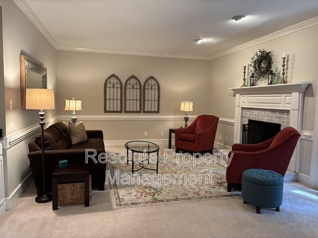 Foto del edificio - 7802 Coach House Ln