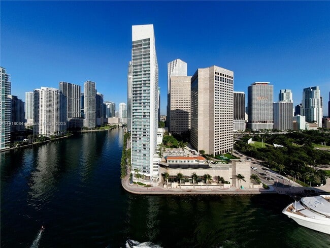 Building Photo - 325 S Biscayne Blvd