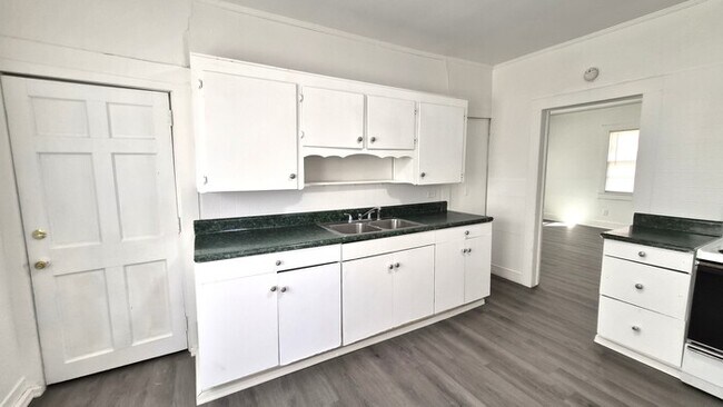 Foto del edificio - Two Bedroom House For Rent in Anderson SC! Two Weeks FREE Rent!