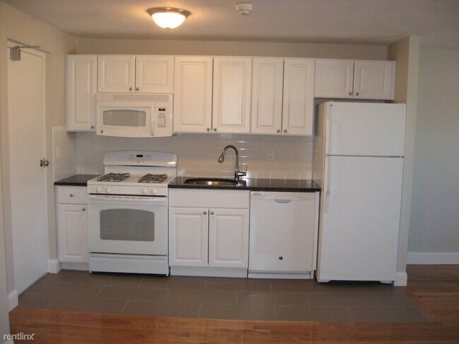 Foto del edificio - 559 Willard St