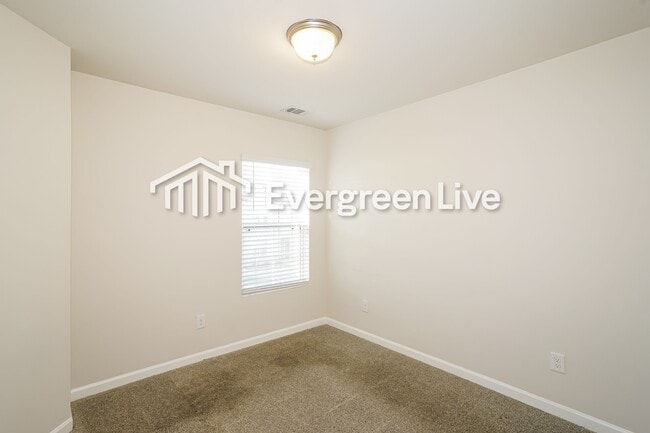 Foto del edificio - 936 Hamilton Cross Dr