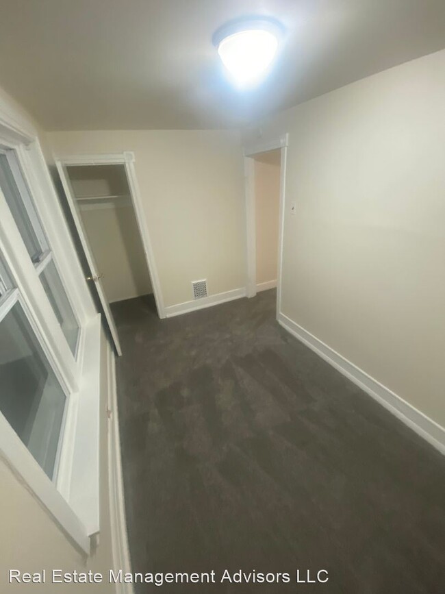 Building Photo - 3 br, 1 bath House - 158 Ridge Rd