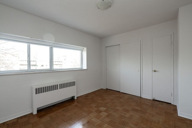Building Photo - 150 The Donway