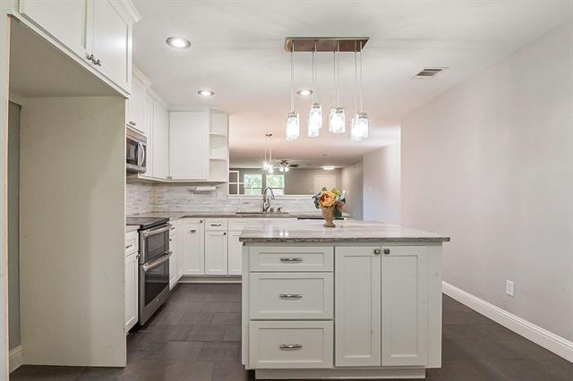 Foto del edificio - 714 Ashford Ln
