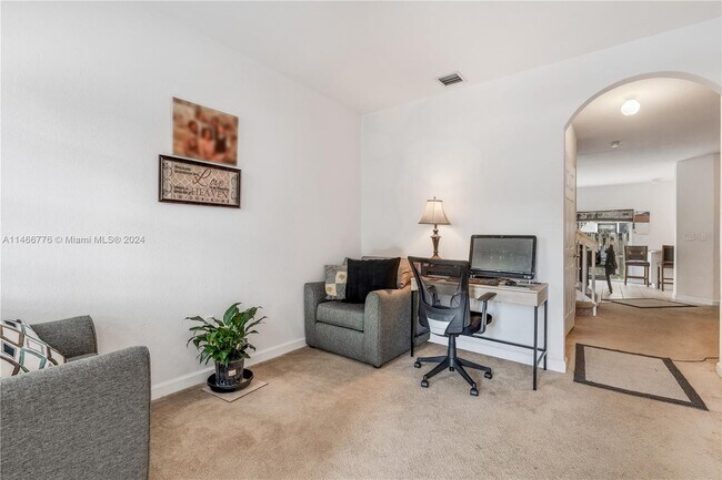 Foto del edificio - 9339 SW 221st St