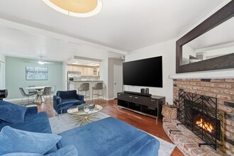 Building Photo - 7135 Firmament Ave