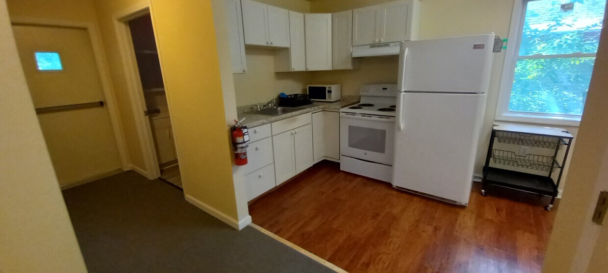 Primary Photo - 44 N Chestnut St