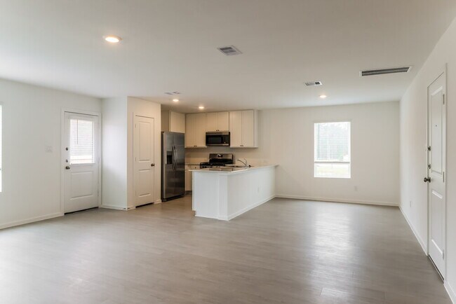 Foto del edificio - 2084 Cedar Way Dr