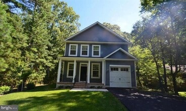 Building Photo - 5917 Sneed Dr