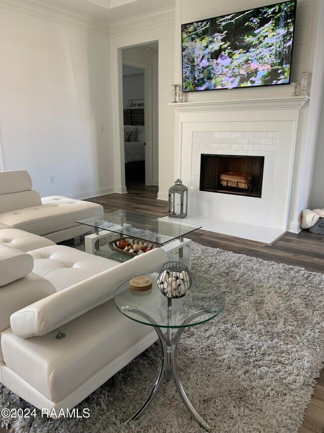 Foto del edificio - 304 San Sebastian Dr