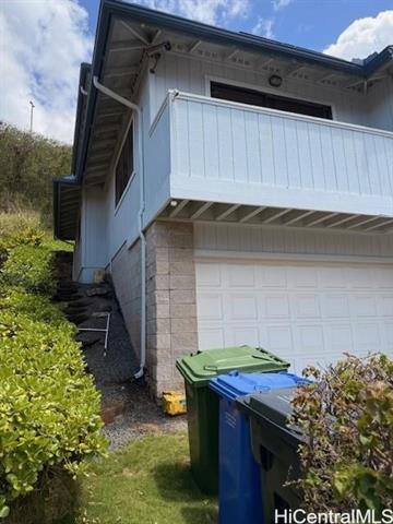 Building Photo - 99-766-766 Holoai St