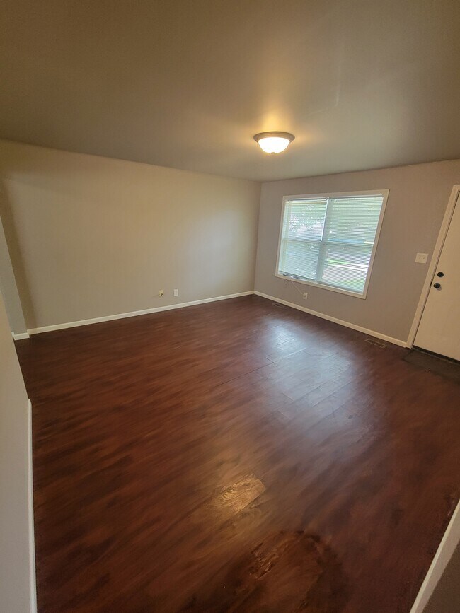 Foto del edificio - 848 Grove Ln