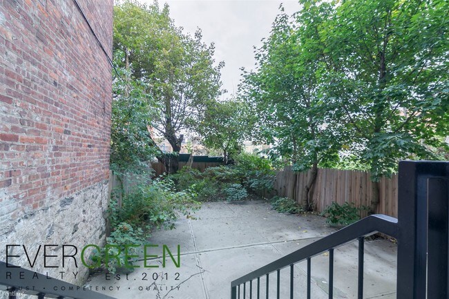 Building Photo - 1119 Saint Marks Ave