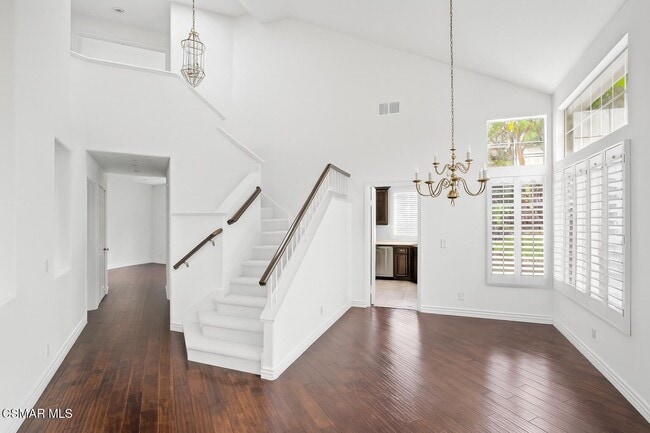 Building Photo - 751 Trousdale St