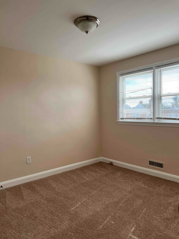 Foto del edificio - 4743 Chatford Ave