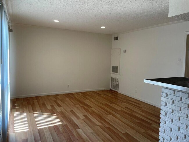 Foto del edificio - 4321 Hazard St