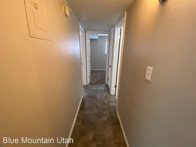 Building Photo - 2129 N 250 W