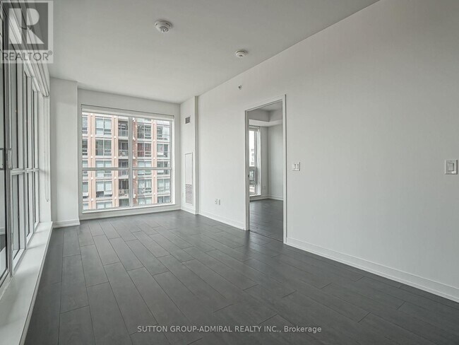 Photo du bâtiment - 31 Tippett Rd