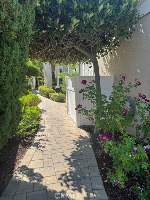 Building Photo - 38676 Bears Paw Dr