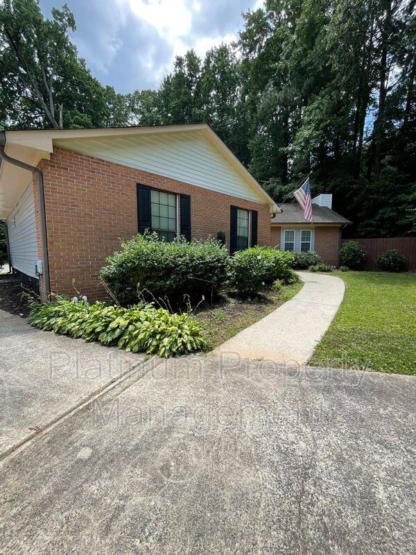 Building Photo - 2991 Black Bear Dr