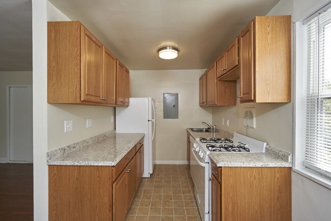 Building Photo - 4778 S Capitol Ter SW