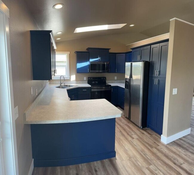 Building Photo - 5 bedroom in Billings MT 59101