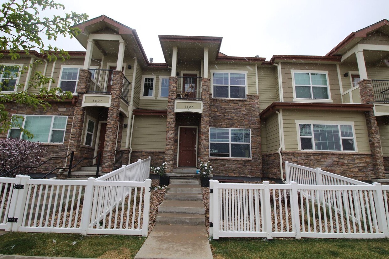 Foto principal - Great Townhome in Fort Collins