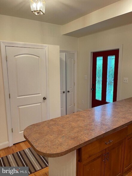 Foto del edificio - 118 Quaint Acres Dr