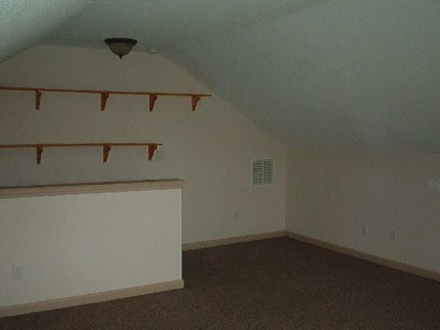 Building Photo - Stunning Country Home