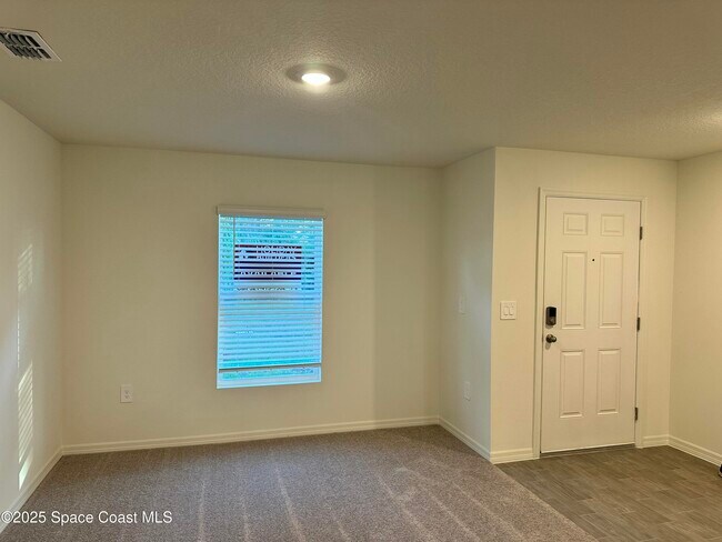 Foto del edificio - 1337 Wade St SE