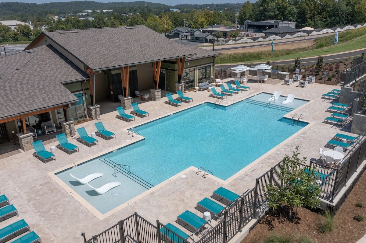 Canopy Park Apartments 2100 Canopy Trl Pelham, AL Apartments for