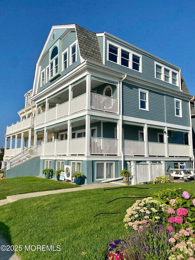 Primary Photo - 27 Ocean Ave N