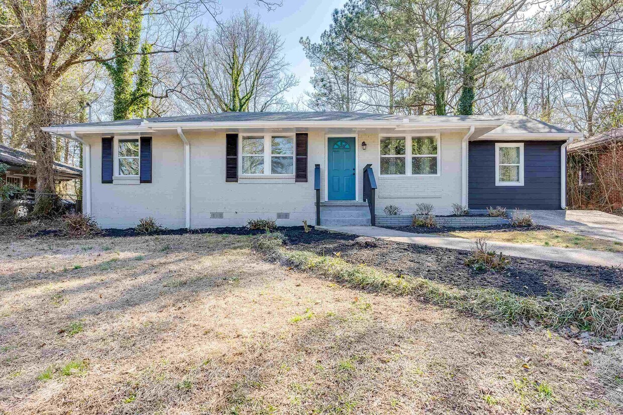 Primary Photo - 2815 Mitchell Dr