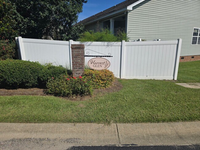 Foto del edificio - 3 Bed 2.5 bath new remodeled Home