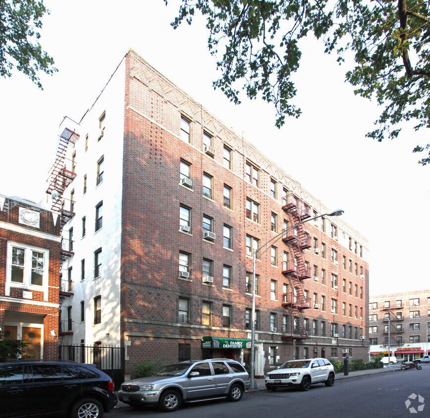 Building Photo - 8501-8511 4th Ave