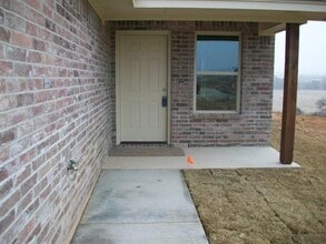 Building Photo - 3006 Weave Ct