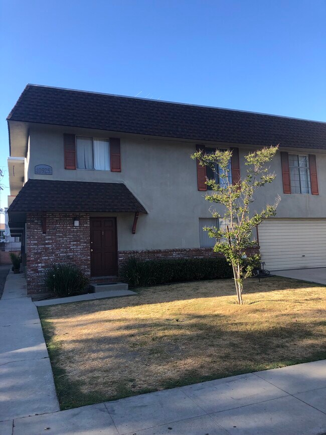 Foto del edificio - 10925 Peach Grove St