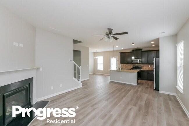 Building Photo - 2913 Warwick Ct