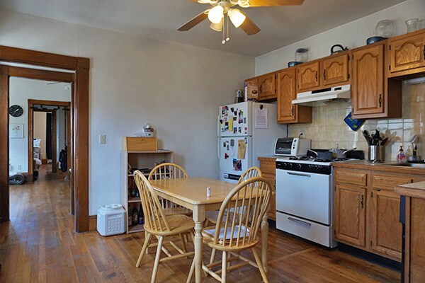 Primary Photo - 83 Brown St