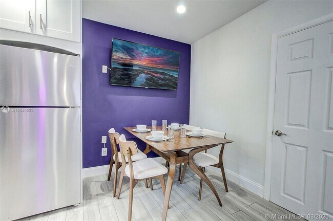Foto del edificio - 55 NE 59th St